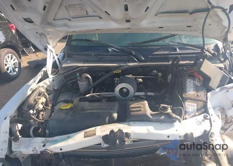 2000 Dodge Dakota Slt/Sport from USA, damaged, VIN 1B7GG22N8YS515780